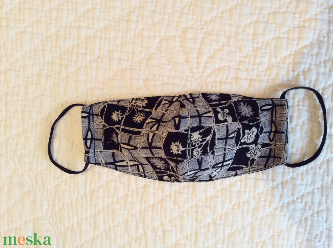 Szürke-fekete ,fehérvirágos maszk  - ruha & divat - maszk, arcmaszk - női - Meska.hu