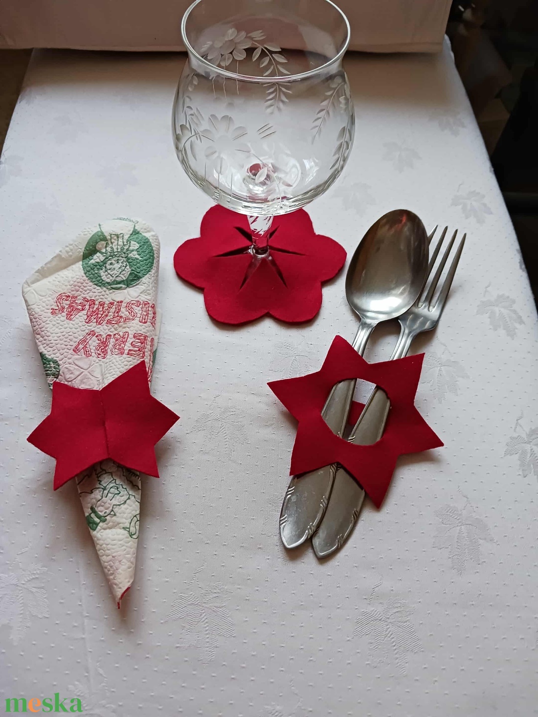 Piros teriték diszek -  - Meska.hu