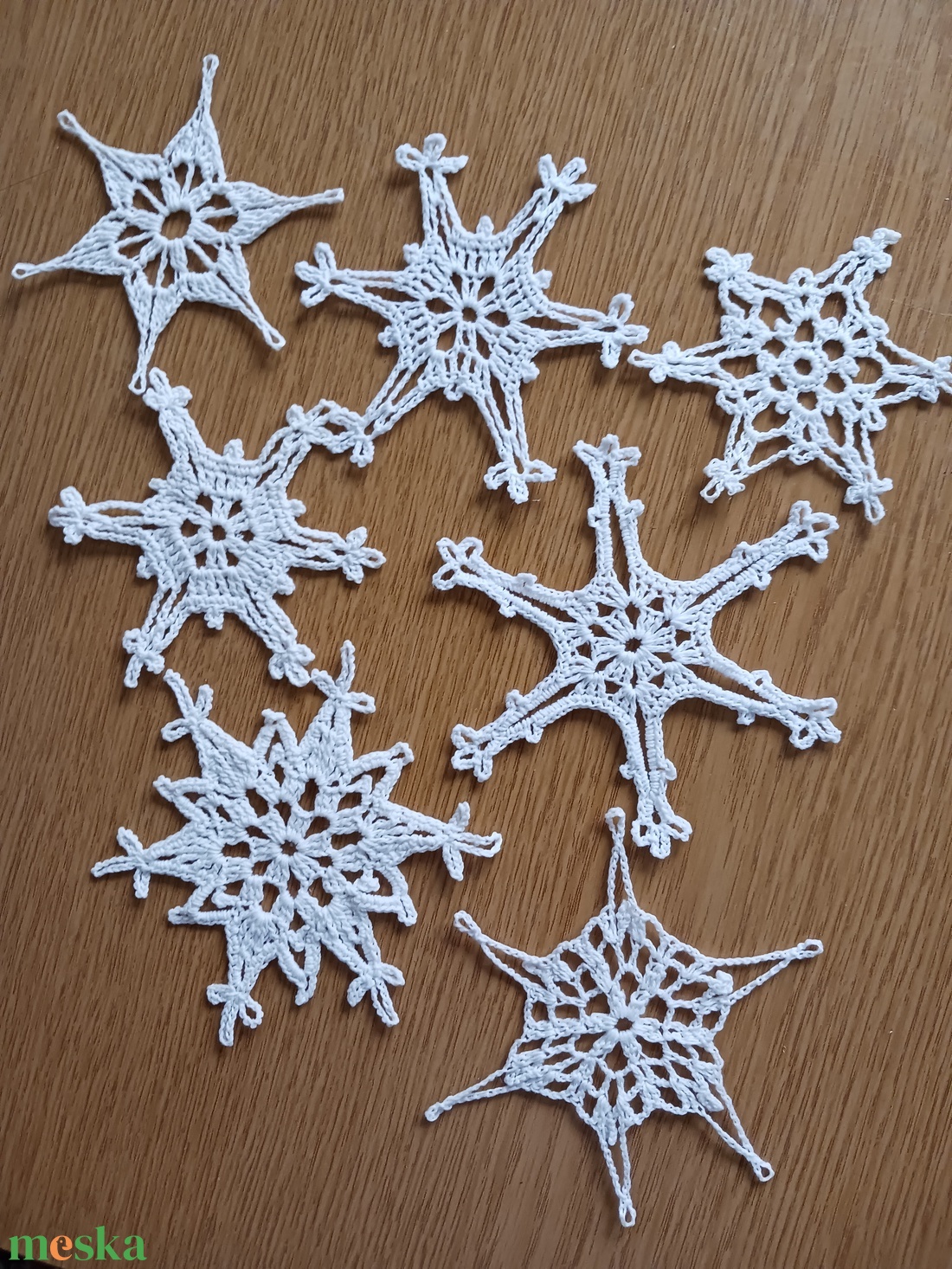 Fehér karácsonyi diszek - karácsony - karácsonyi lakásdekoráció - karácsonyfadíszek - Meska.hu