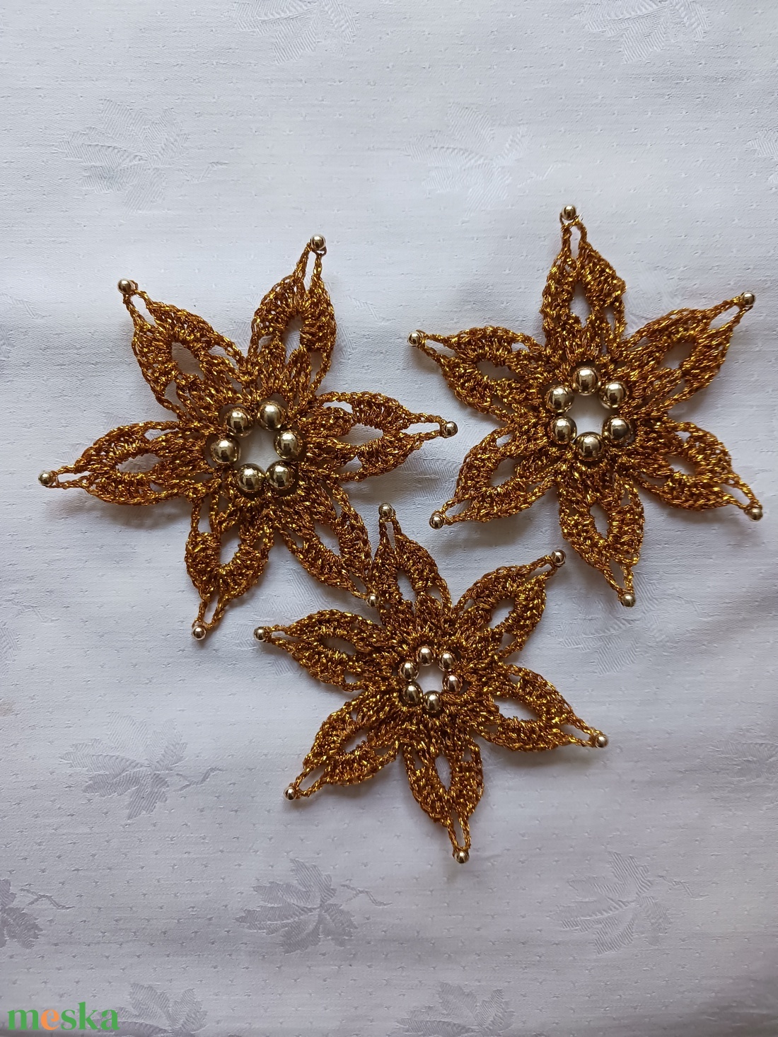 Arany karácsonyi diszek - karácsony - karácsonyi lakásdekoráció - karácsonyfadíszek - Meska.hu