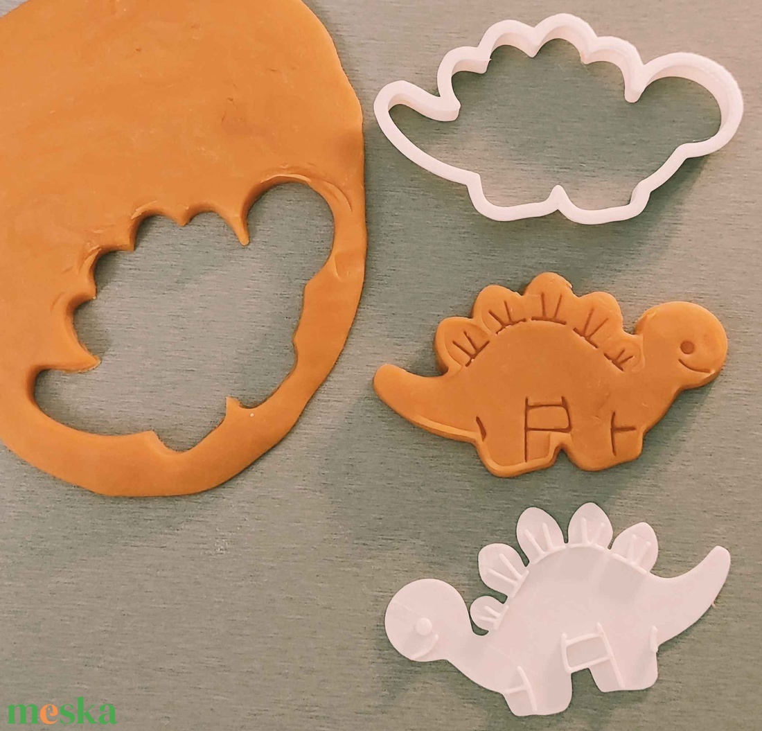 Harry Potter sütikiszúró szett � 17 db varázslatos süti forma fondanthoz, mézeskalácshoz, kekszhez - otthon & életmód - konyhafelszerelés, tálalás - sütés, főzés - sütikiszúró - Meska.hu