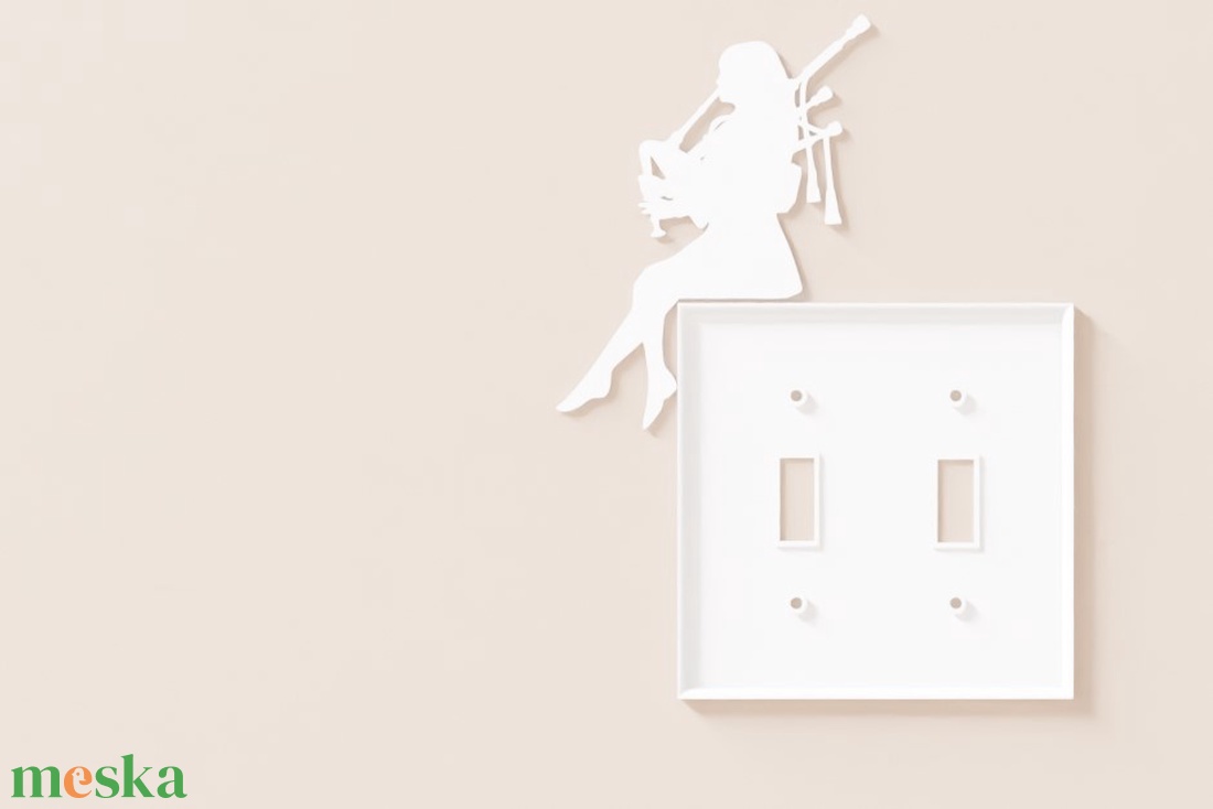 Dudás lány kapcsolódísz � 3D nyomtatott, PLA, kb. 6�6 cm, zene és hangulat a faladon - otthon & életmód - dekoráció - fali és függő dekoráció - falra akasztható dekor - Meska.hu