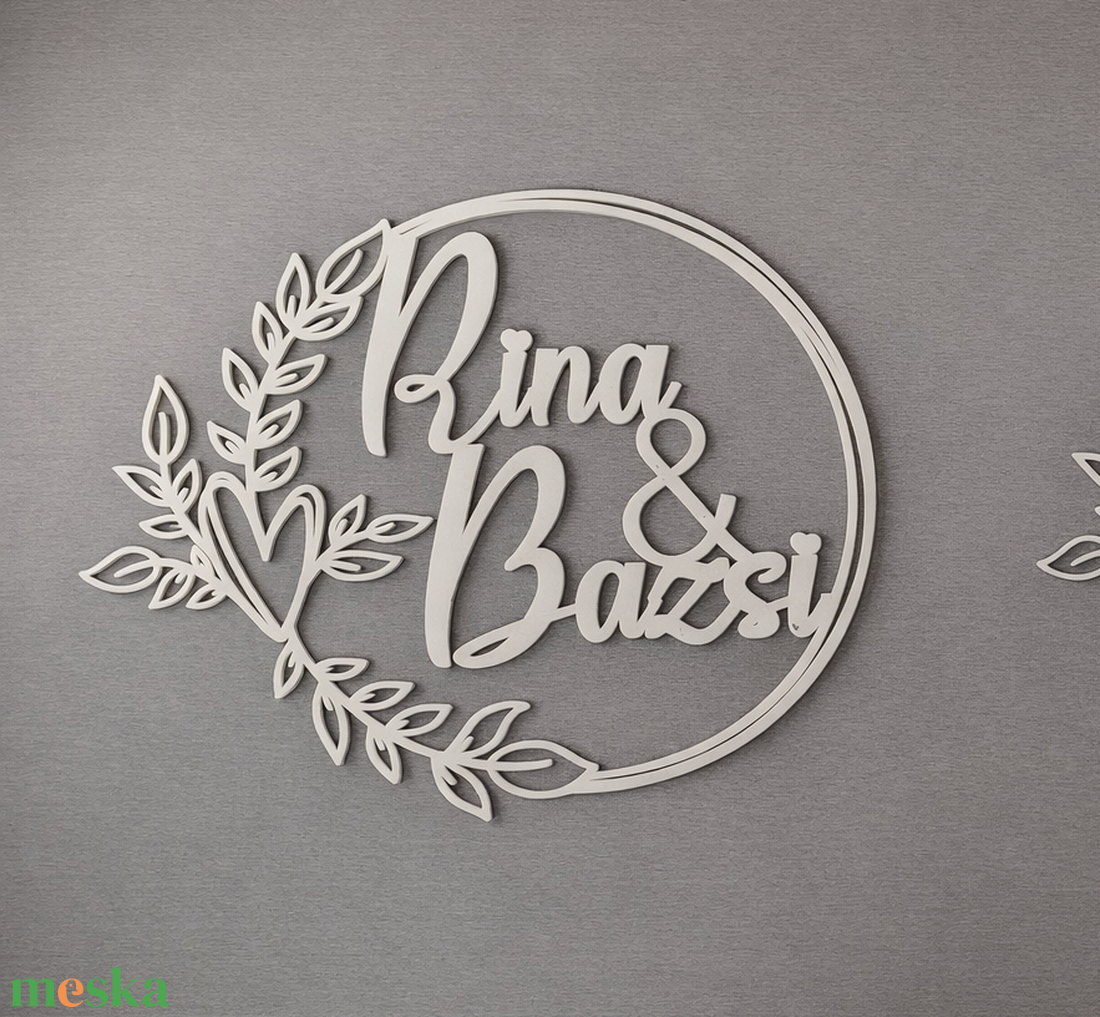 Évfordulós ajándék egyedi névtábla - házassági évforduló dekoráció nevekkel és dátummal - esküvő - dekoráció - helyszíni dekor - Meska.hu