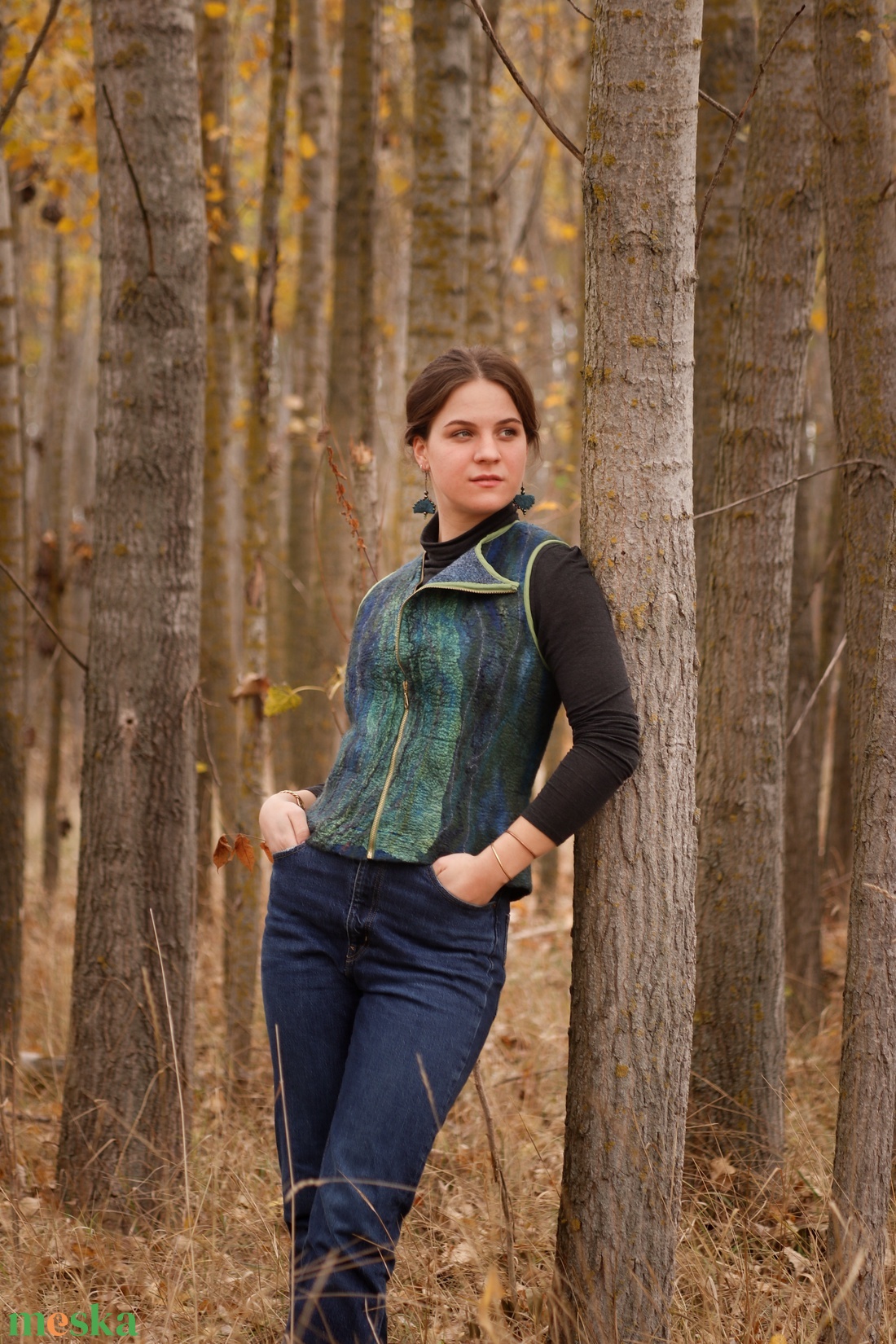 Kaméleon zöld selyem-nemez mellény  - ruha & divat - női ruha - mellény - Meska.hu