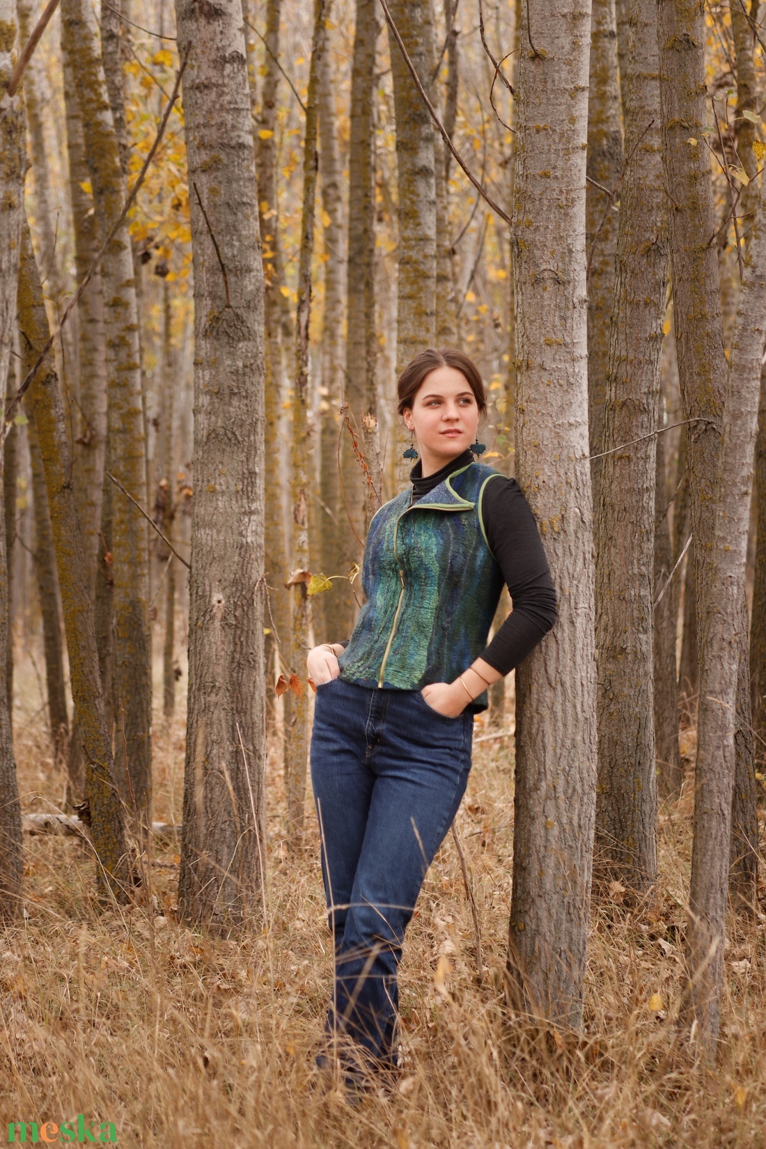 Kaméleon zöld selyem-nemez mellény  - ruha & divat - női ruha - mellény - Meska.hu