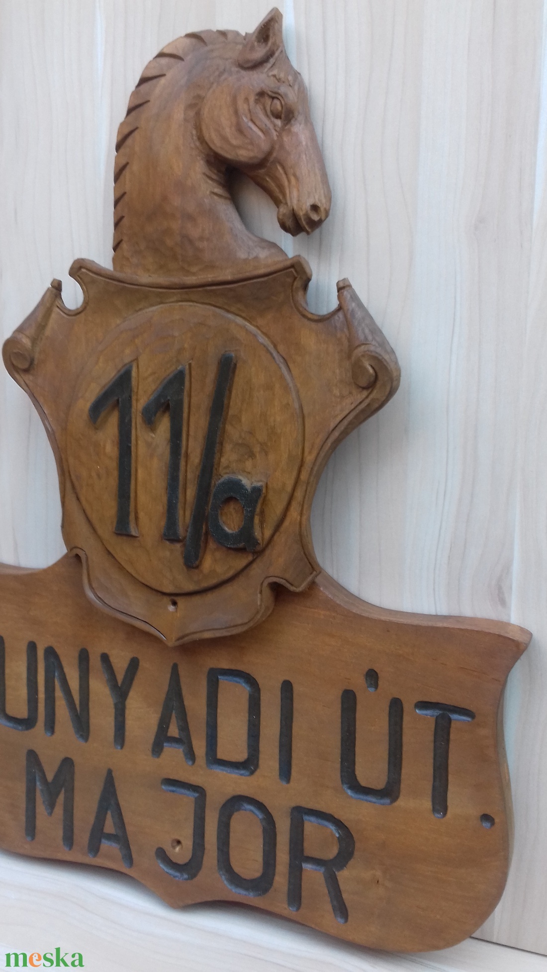 lovas házszámtábla fatábla  lovaskép falikép fafaragás  lovas  ajándéktárgyak lovastermékek lovaglás - otthon & életmód - ház & kert - házszám - Meska.hu
