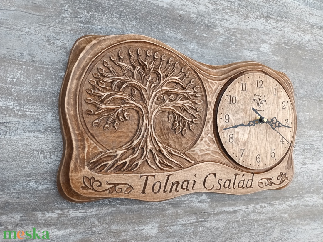  family életfaóra életfa falióra családióra faóra faragott óra lakásdísz díszóra ajándéktárgy egyedióra falevél - otthon & életmód - dekoráció - fali és függő dekoráció - falióra & óra - Meska.hu