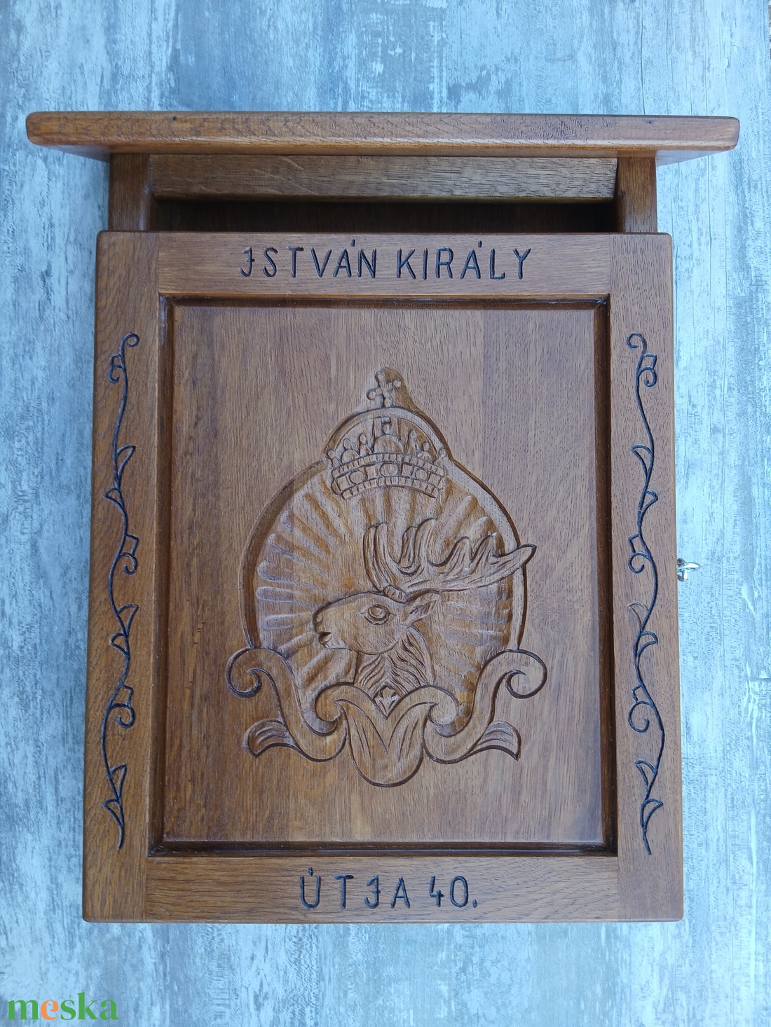 postaláda levelesláda tulipánkép tulipánfaragás tulipánajándék korona trófeaalátét trófeafaragás levélszekrény házszám - otthon & életmód - ház & kert - postaláda - Meska.hu