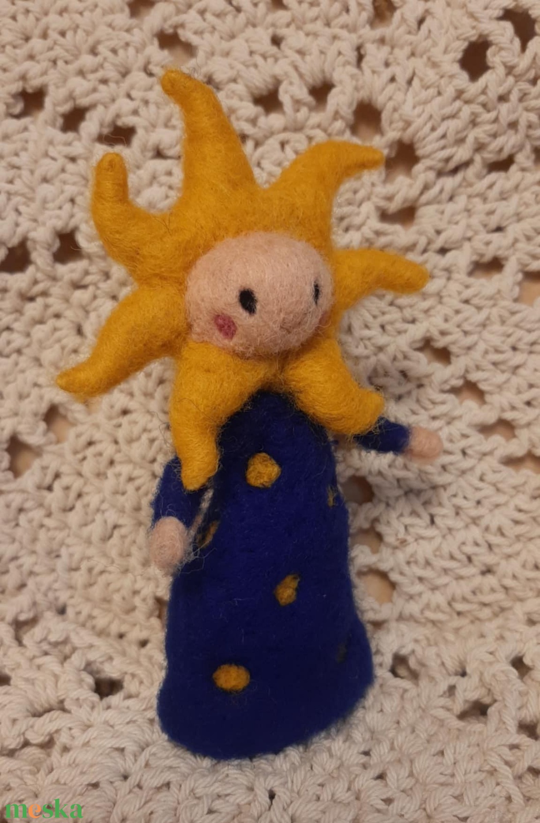 Tűnemez napocska manó égbolt ruhában - otthon & életmód - dekoráció - manók - Meska.hu