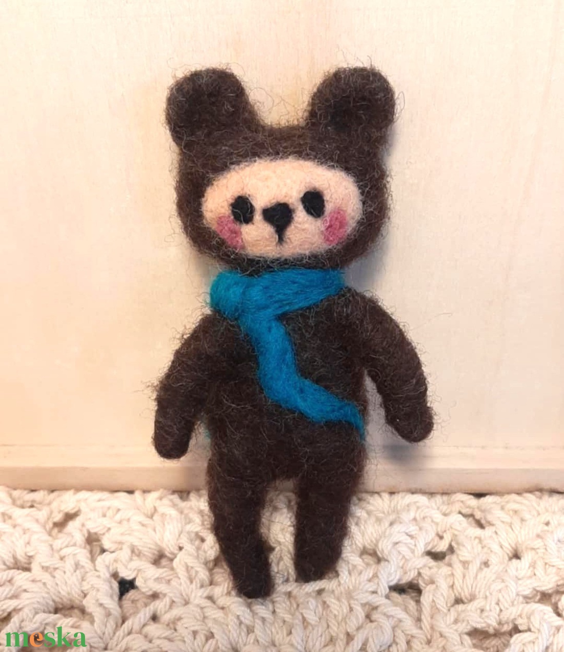 Sálas mackó - otthon & életmód - dekoráció - manók - Meska.hu