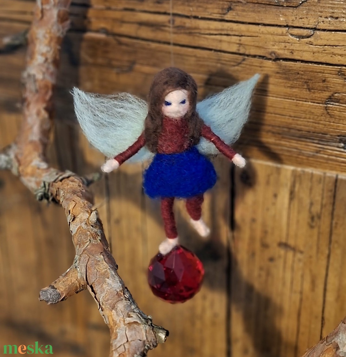 Nemez tündér piros üvegkristály napfogóval - otthon & életmód - dekoráció - fali és függő dekoráció - függődísz - Meska.hu