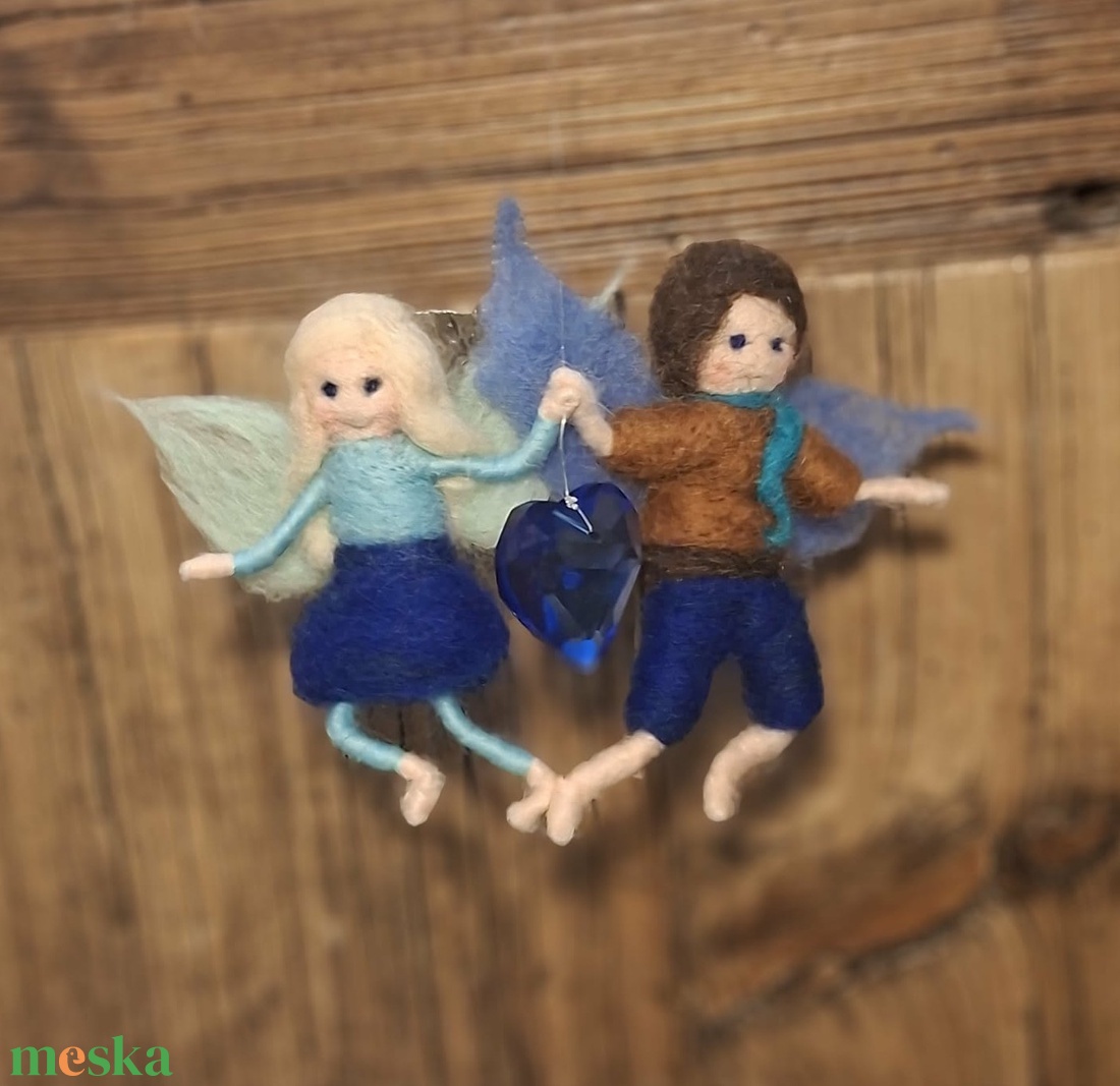 Tündérpár szív alakú üvegkristály napfogóval - otthon & életmód - dekoráció - manók - Meska.hu