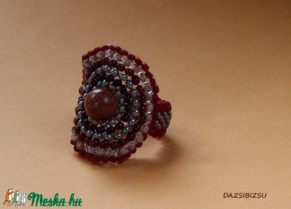 Jupiter gyűrűje -  - Meska.hu