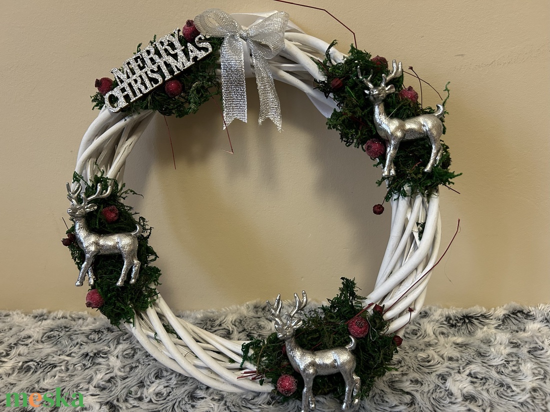 Ezüstszarvas karácsonyi koszorú - karácsony - karácsonyi lakásdekoráció - karácsonyi lakásdíszek - Meska.hu