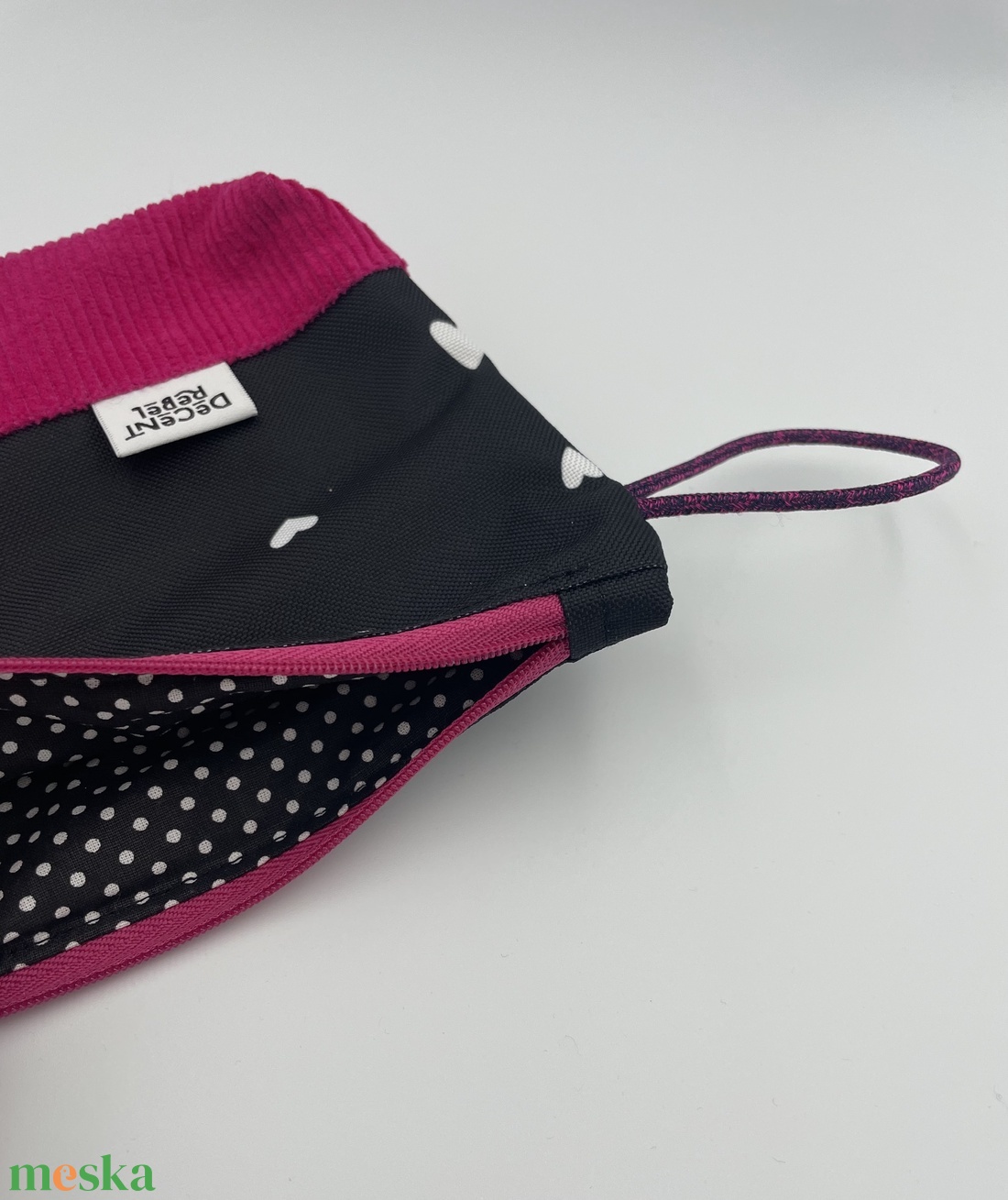 Szívecskés pipere táska pink korddal, rózsaszín füllel - táska & tok - neszesszer - Meska.hu Szívecskés pipere táska pink korddal, rózsaszín füllel - táska & tok - neszesszer - Meska.hu