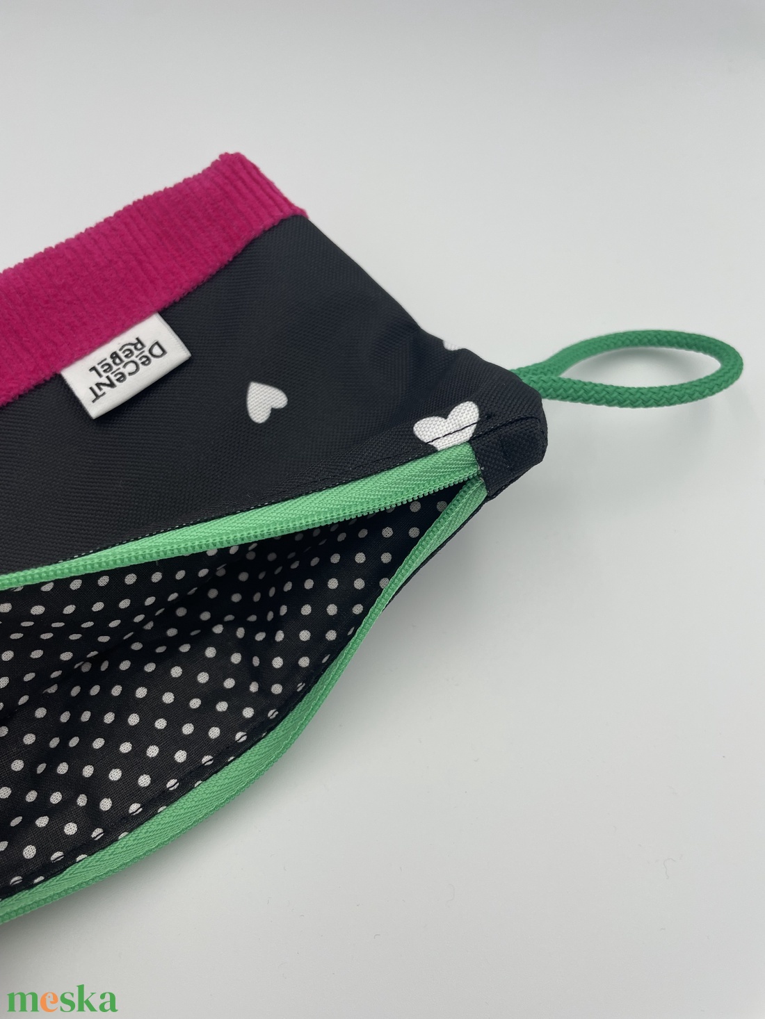 Szívecskés pipere táska pink korddal, zöld füllel - táska & tok - neszesszer - Meska.hu
