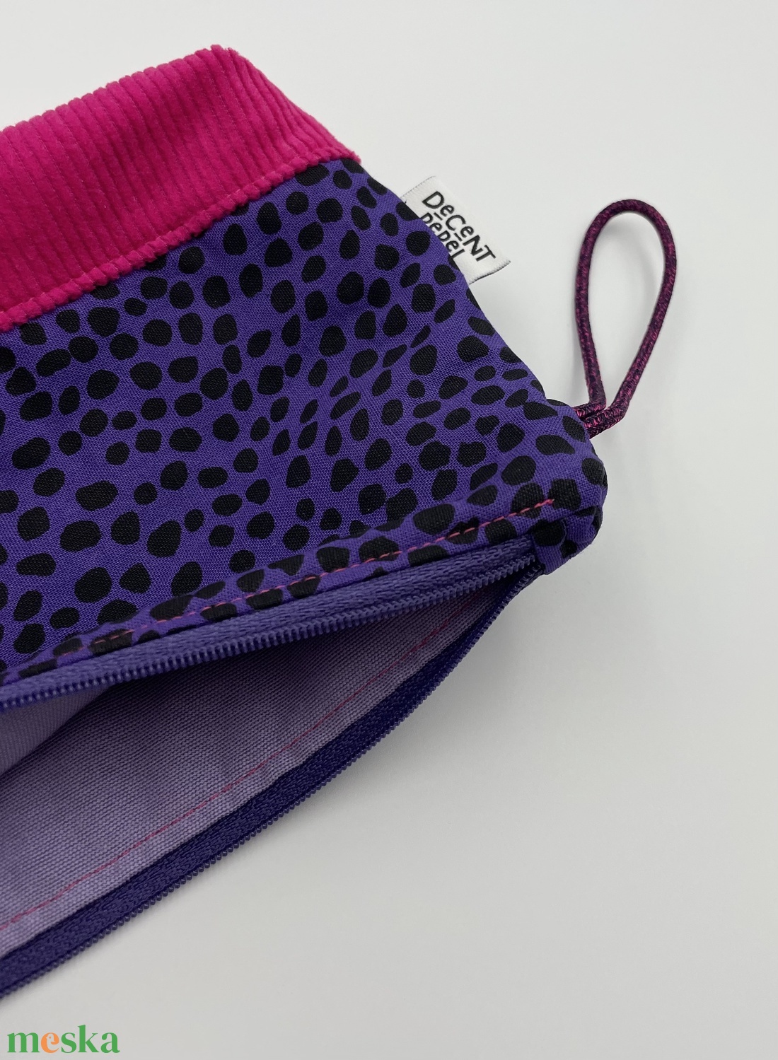 Lila-fekete foltos pipere táska magenta korddal - táska & tok - neszesszer - Meska.hu Lila-fekete foltos pipere táska magenta korddal - táska & tok - neszesszer - Meska.hu