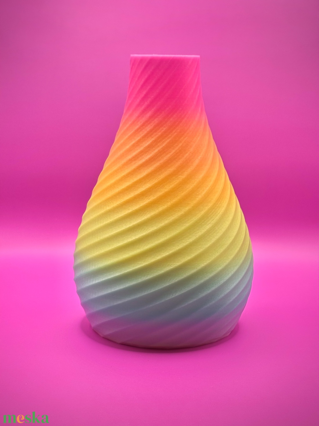 Sötétben világító szivárvány színű design váza - otthon & életmód - dekoráció - virágdísz és tartó - váza - Meska.hu Sötétben világító szivárvány színű design váza - otthon & életmód - dekoráció - virágdísz és tartó - váza - Meska.hu