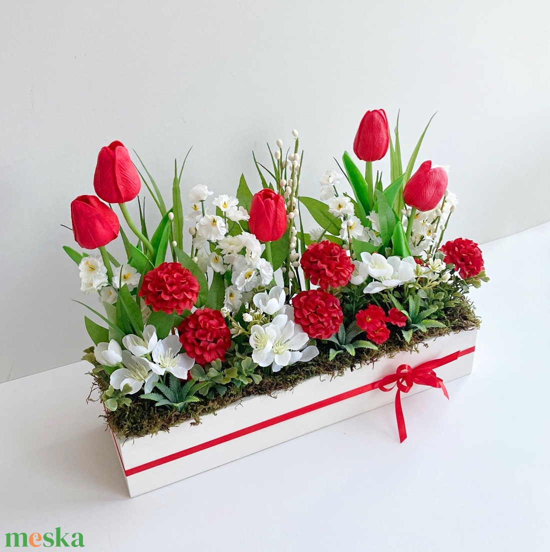 Piros tulipános tavaszi virágláda - otthon & életmód - dekoráció - Meska.hu Piros tulipános tavaszi virágláda - otthon & életmód - dekoráció - Meska.hu