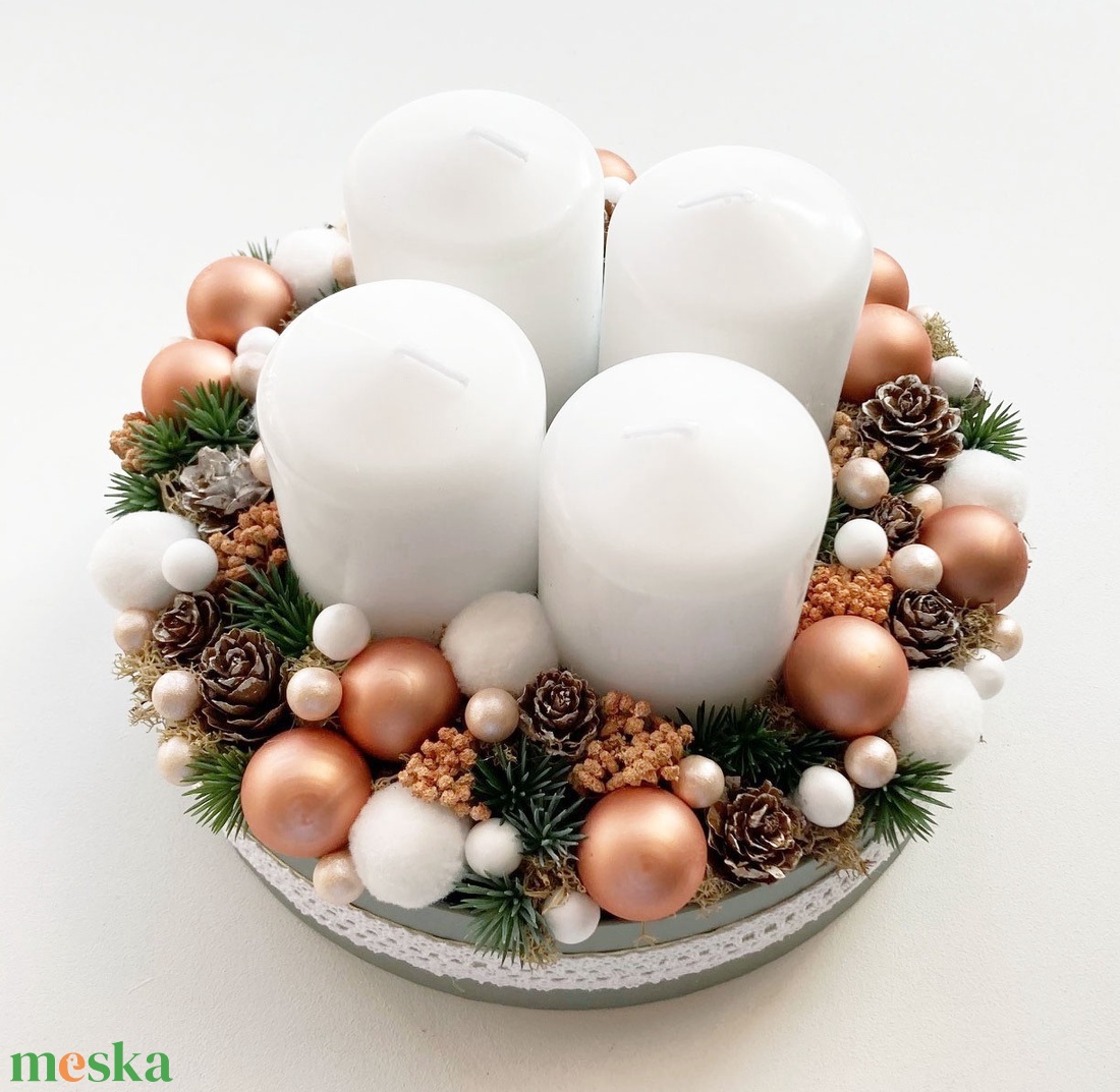 Adventi asztaldísz rosegold gömbökkel - karácsony - adventi díszek - adventi koszorú - Meska.hu
