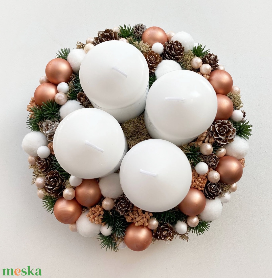 Adventi asztaldísz rosegold gömbökkel - karácsony - adventi díszek - adventi koszorú - Meska.hu