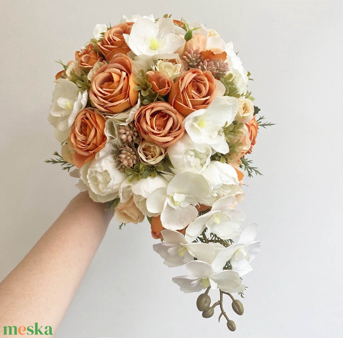 Orchideás menyasszonyi csokor selyemvirágból csepp forma - esküvő - menyasszonyi- és dobócsokor - Meska.hu