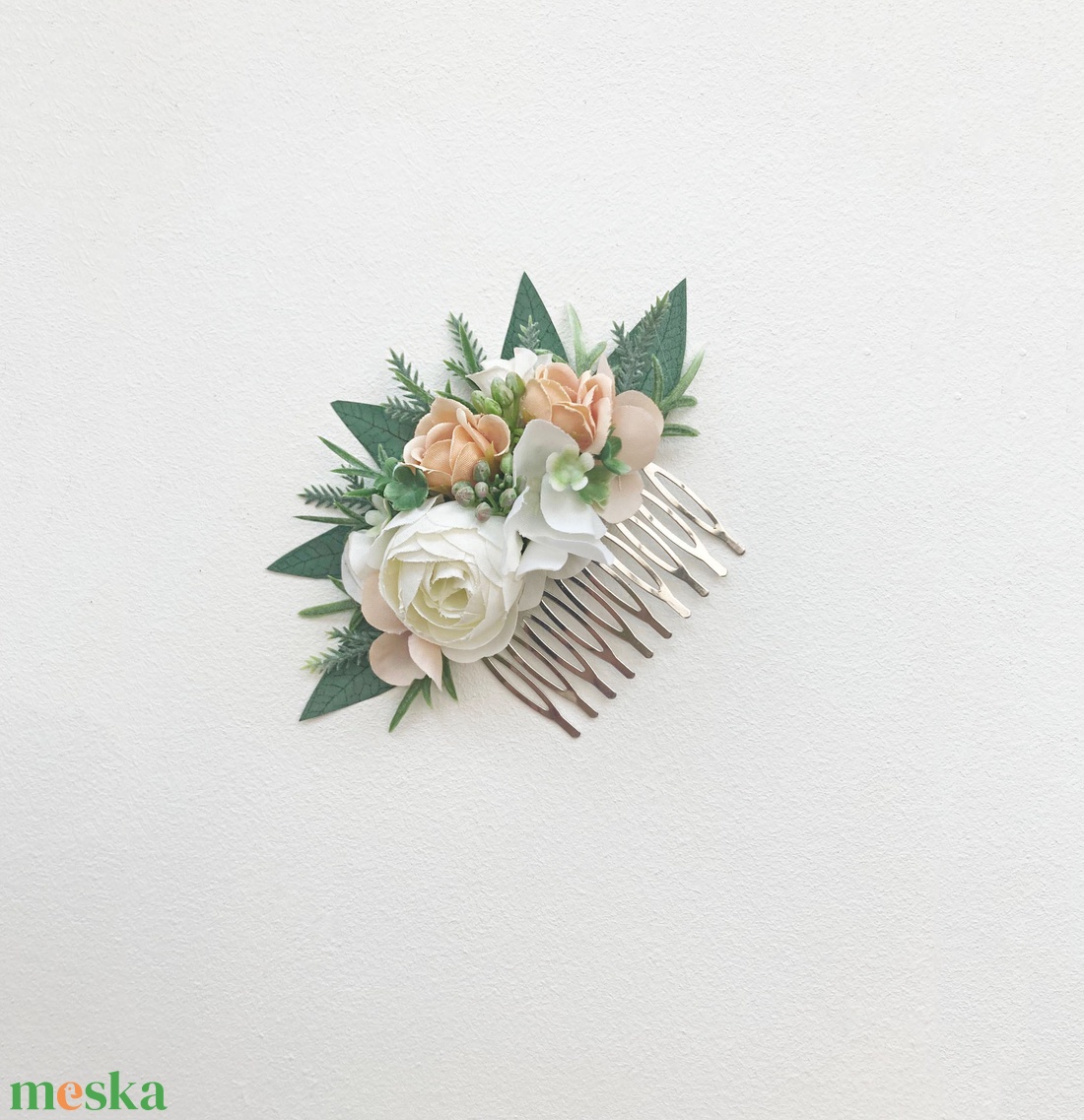 Fésűs hajdísz púder selyemvirágos - esküvő - hajdísz - fésűs hajdísz - Meska.hu