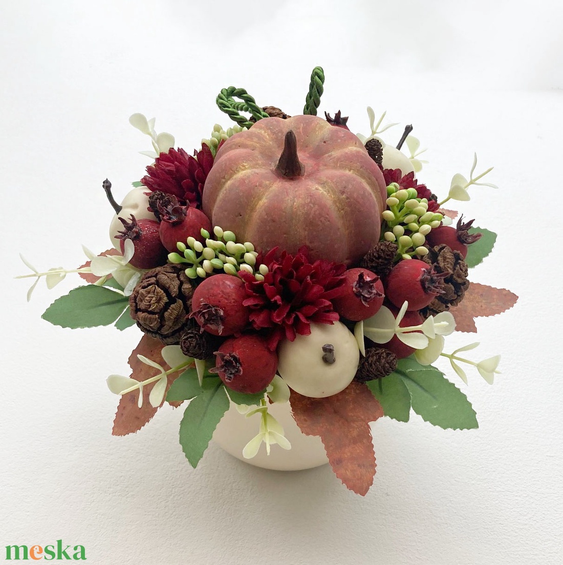 Őszi asztaldísz tökkel bogyós - otthon & életmód - dekoráció - asztal és polc dekoráció - asztaldísz - Meska.hu Őszi asztaldísz tökkel bogyós - otthon & életmód - dekoráció - asztal és polc dekoráció - asztaldísz - Meska.hu