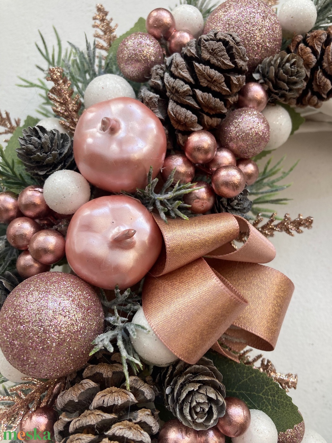 Karácsonyi ajtódísz rosegold - karácsony - karácsonyi lakásdekoráció - karácsonyi ajtódíszek - Meska.hu