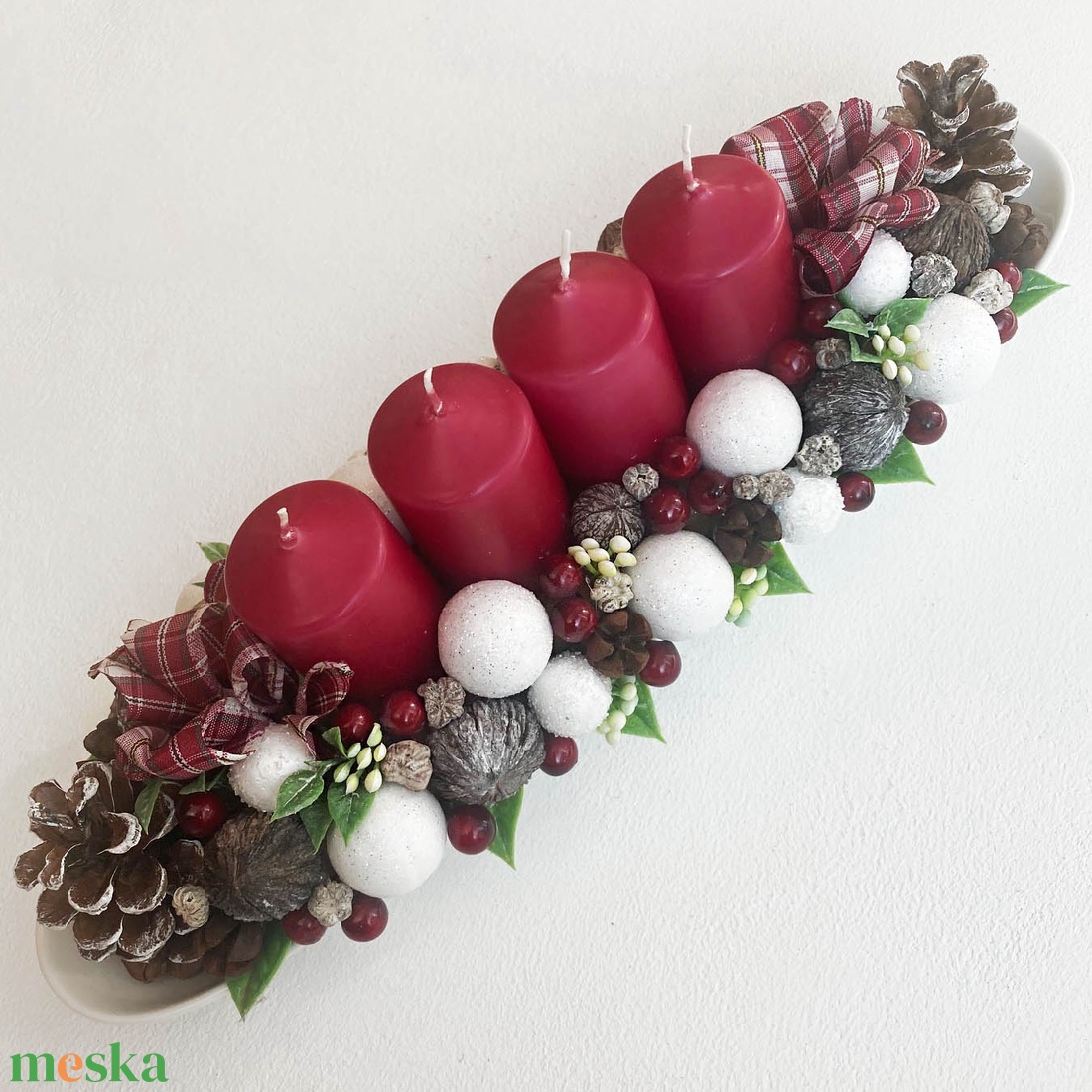 Adventi asztaldísz bordó fehér - karácsony - adventi díszek - adventi koszorú - Meska.hu
