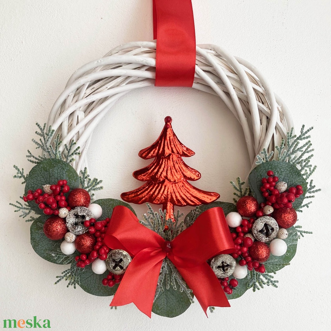 Karácsonyi ajtódísz piros masnival - karácsony - adventi díszek - adventi ajtódísz - Meska.hu