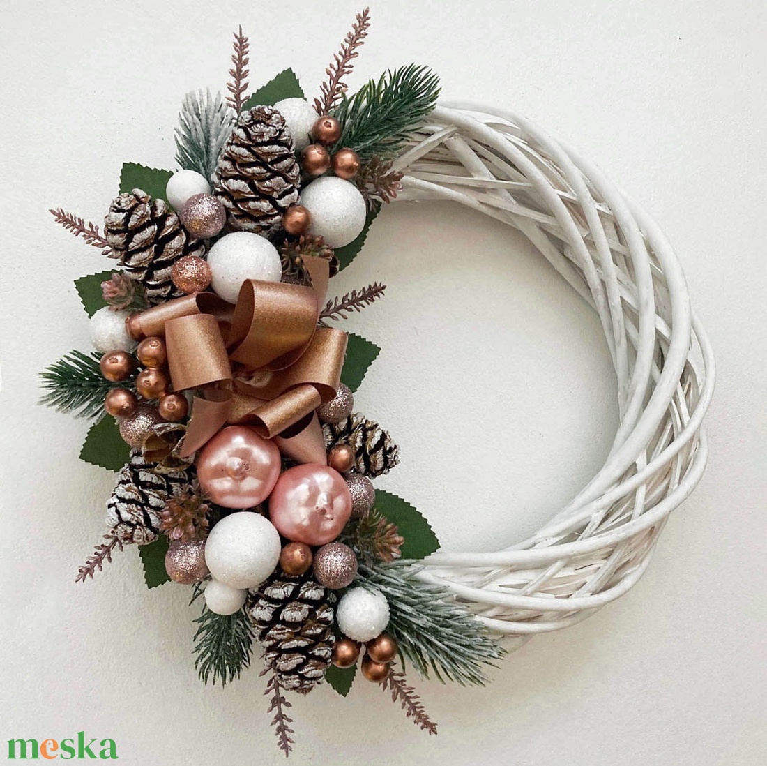 Karácsonyi ajtódísz rosegold - karácsony - karácsonyi lakásdekoráció - karácsonyi ajtódíszek - Meska.hu