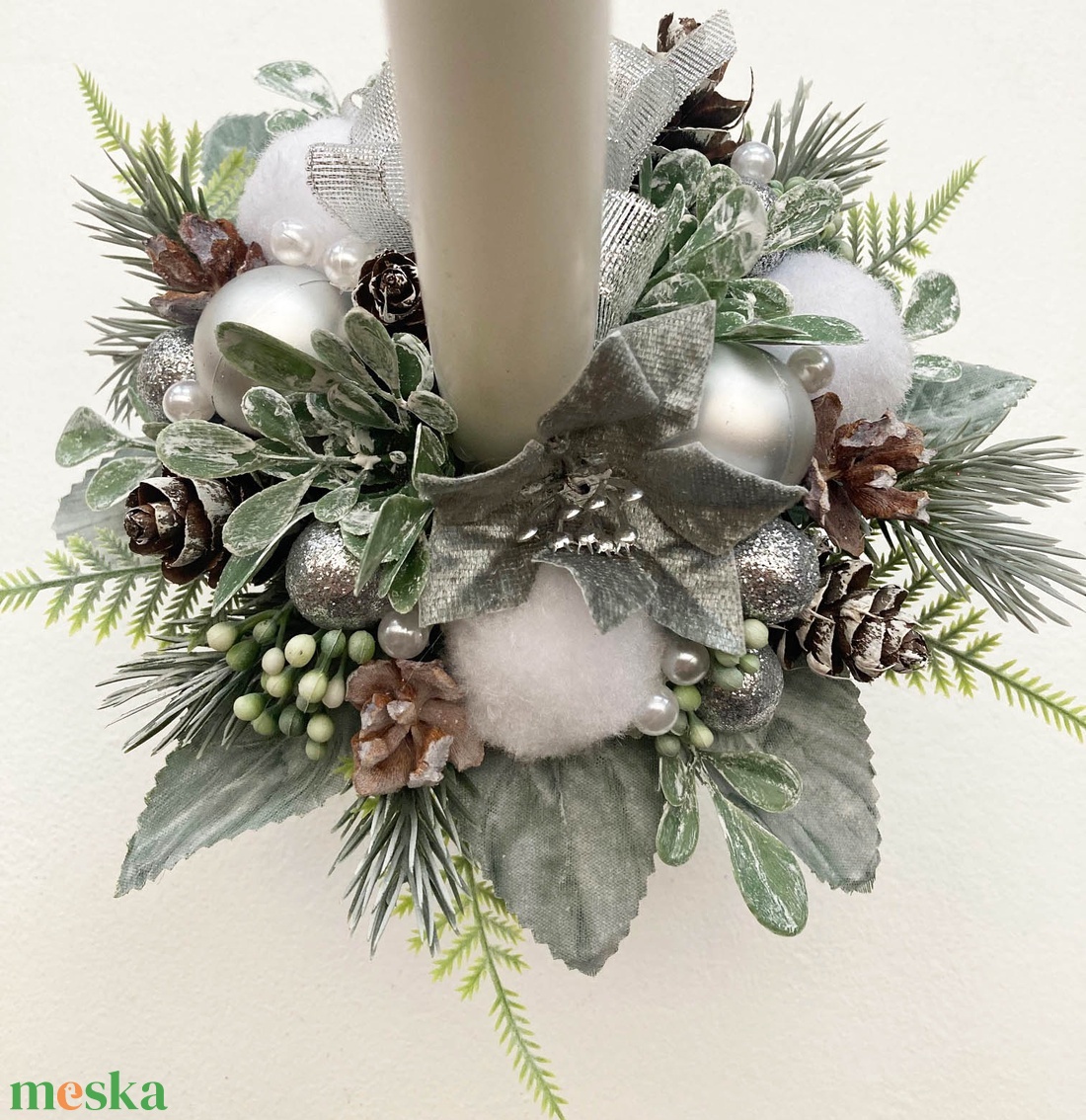 Gyertyás karácsonyi asztaldísz ezüst hamvas - karácsony - karácsonyi lakásdekoráció - karácsonyi lakásdíszek - Meska.hu