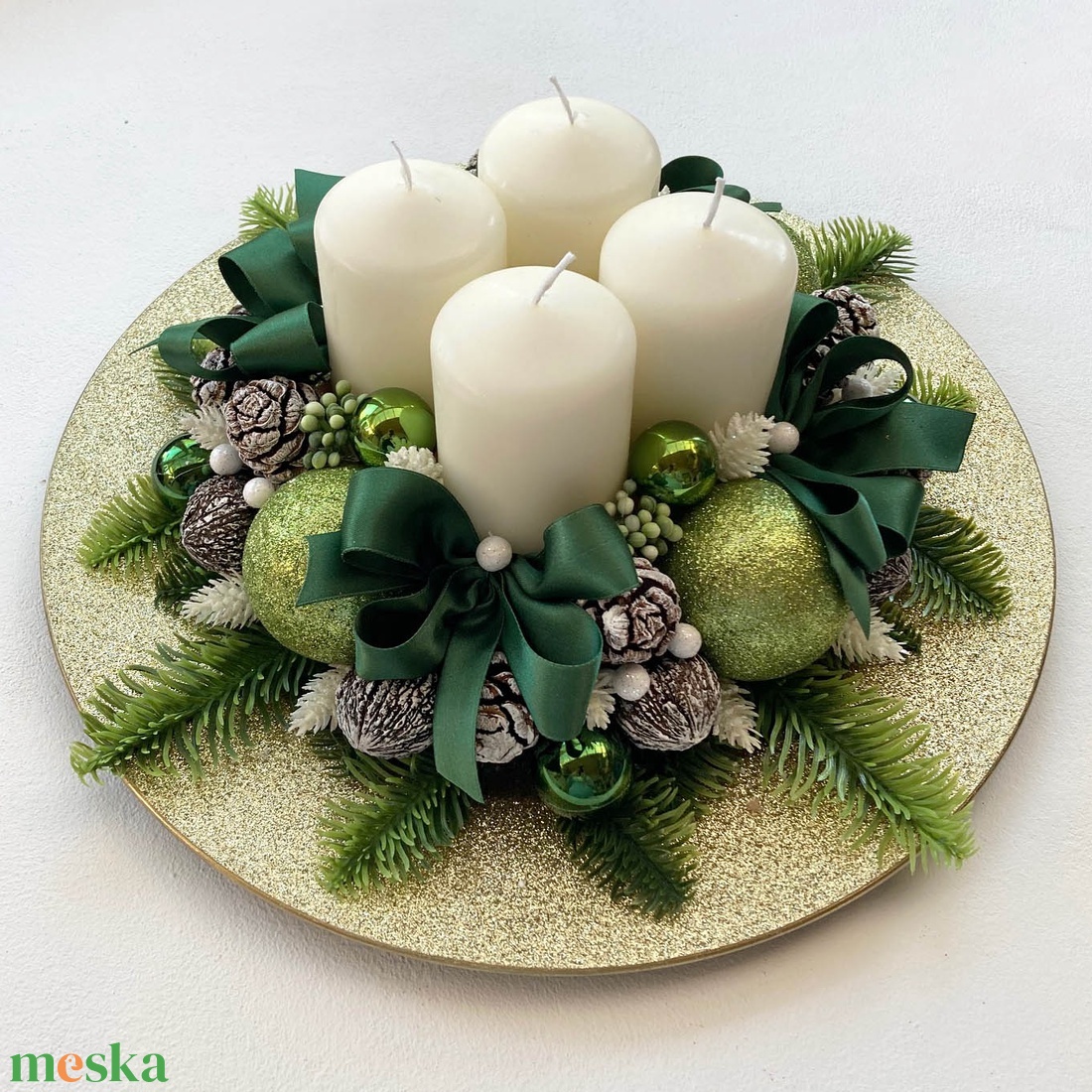 Adventi asztaldísz zöld arany - karácsony - adventi díszek - adventi koszorú - Meska.hu
