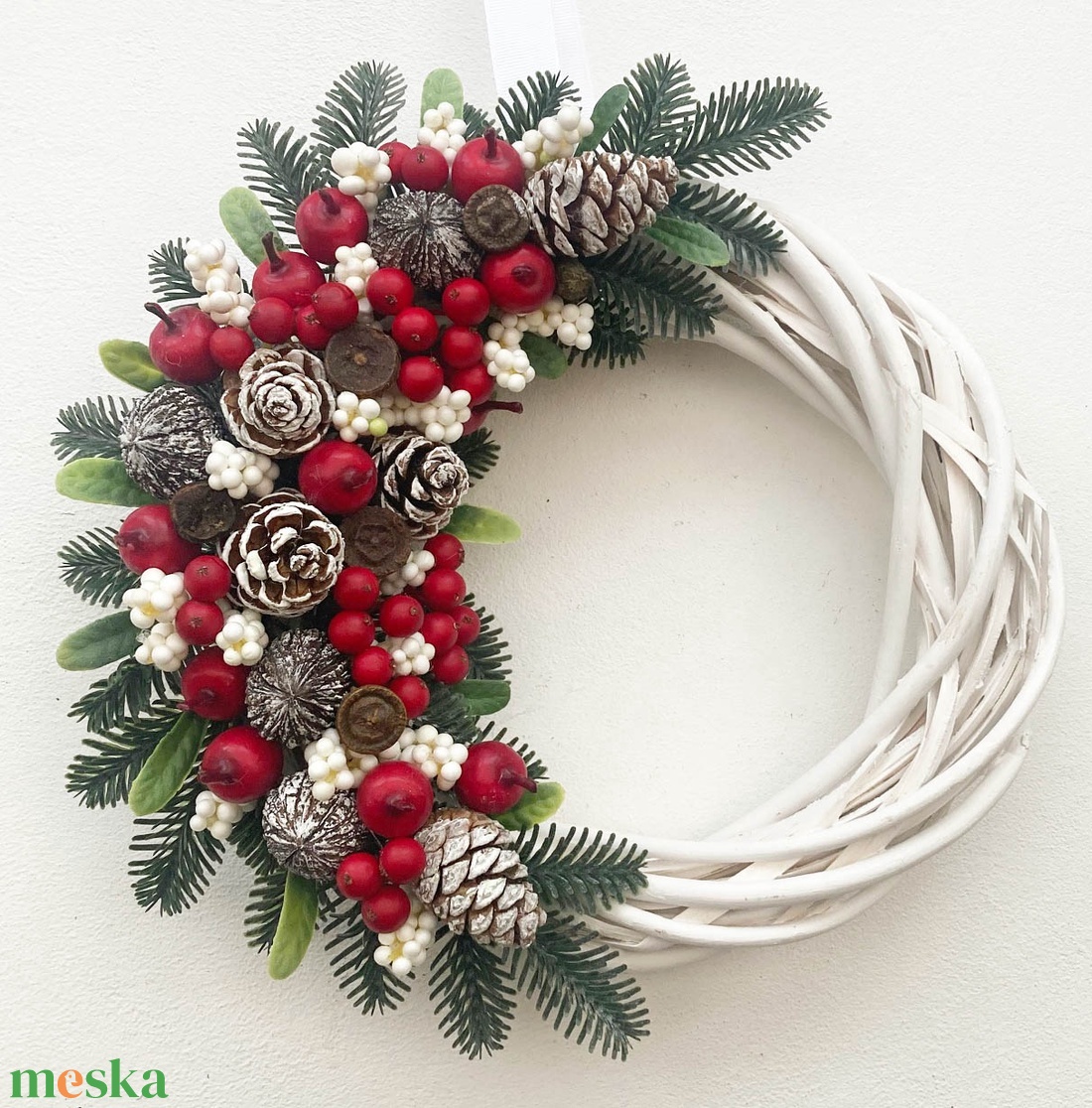 Téli ajtódísz piros bogyókkal - otthon & életmód - dekoráció - ajtó- és ablak dekoráció - ajtódísz & kopogtató - Meska.hu