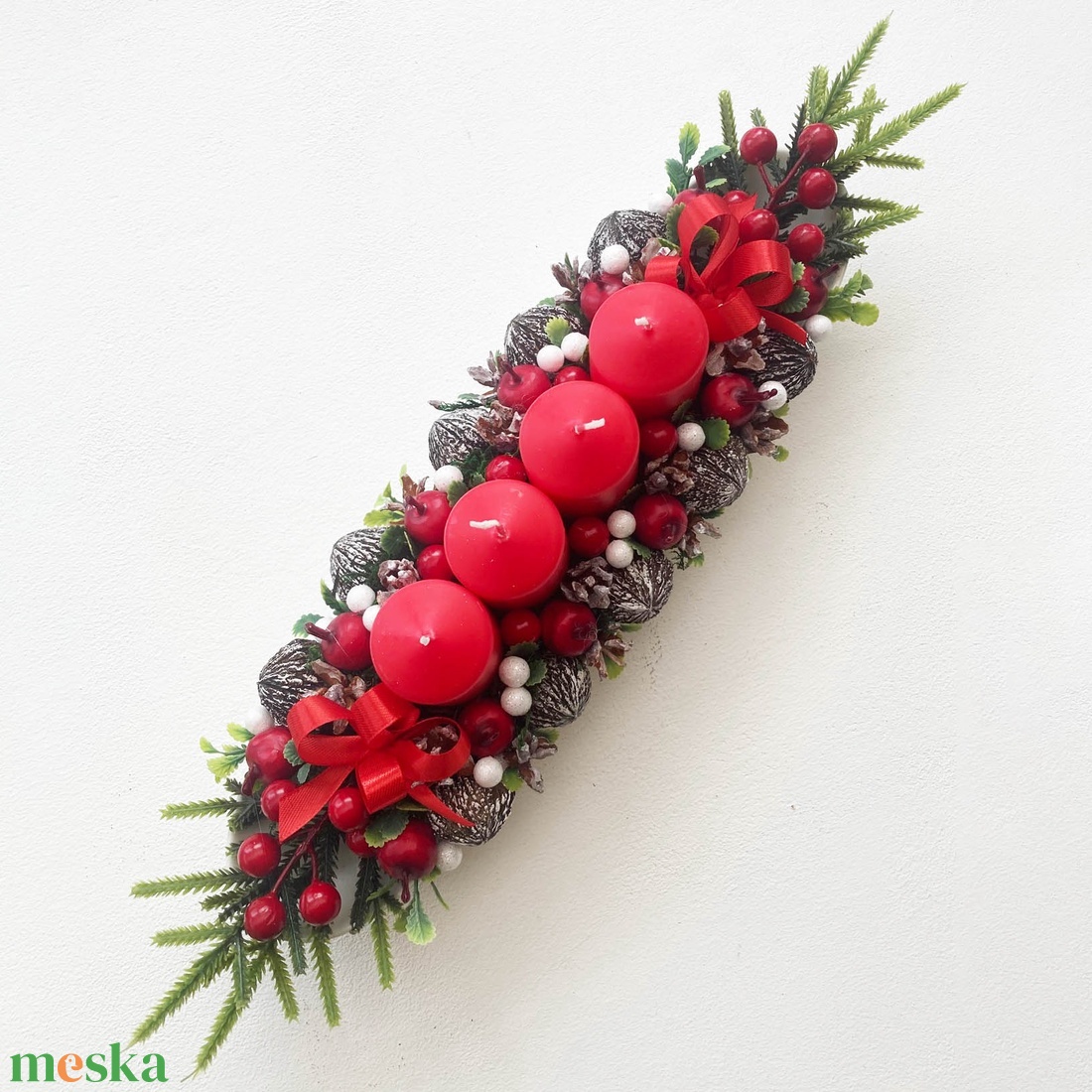 Adventi asztaldísz piros bogyós - karácsony - adventi díszek - adventi koszorú - Meska.hu