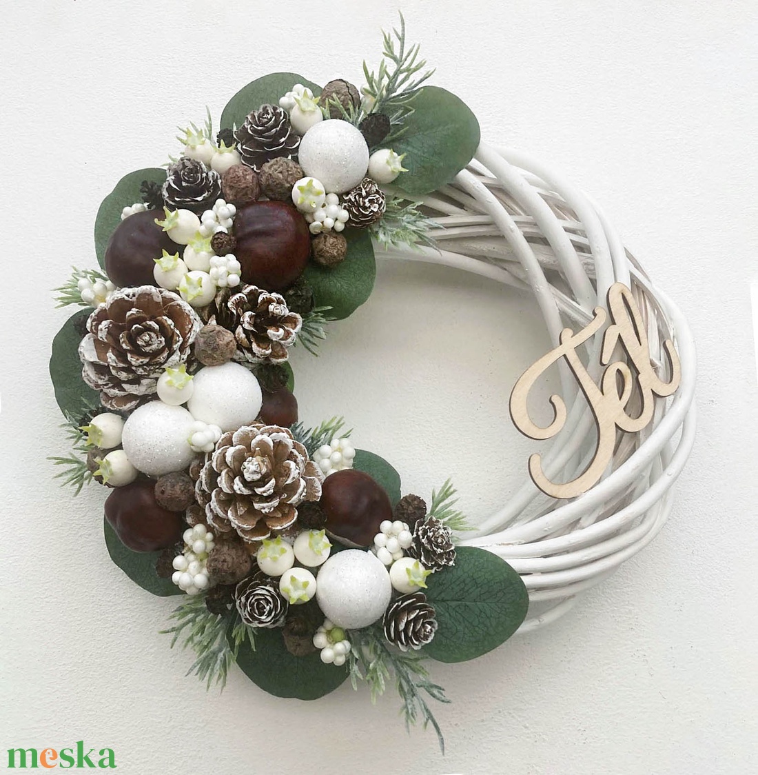 Téli ajtódísz eukaliptusz levelekkel - otthon & életmód - dekoráció - ajtó- és ablak dekoráció - ajtódísz & kopogtató - Meska.hu