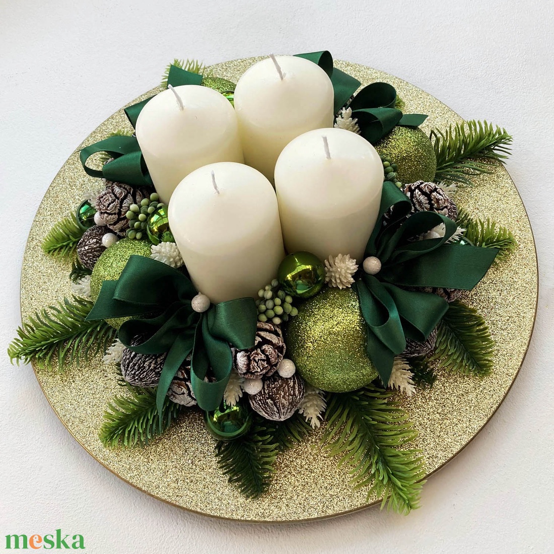 Adventi asztaldísz zöld arany - karácsony - adventi díszek - adventi koszorú - Meska.hu