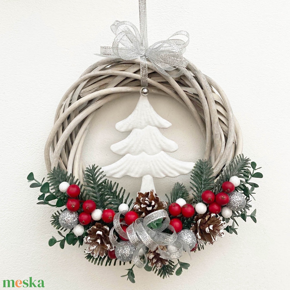 Karácsonyi ajtódísz ezüst piros - karácsony - adventi díszek - adventi ajtódísz - Meska.hu