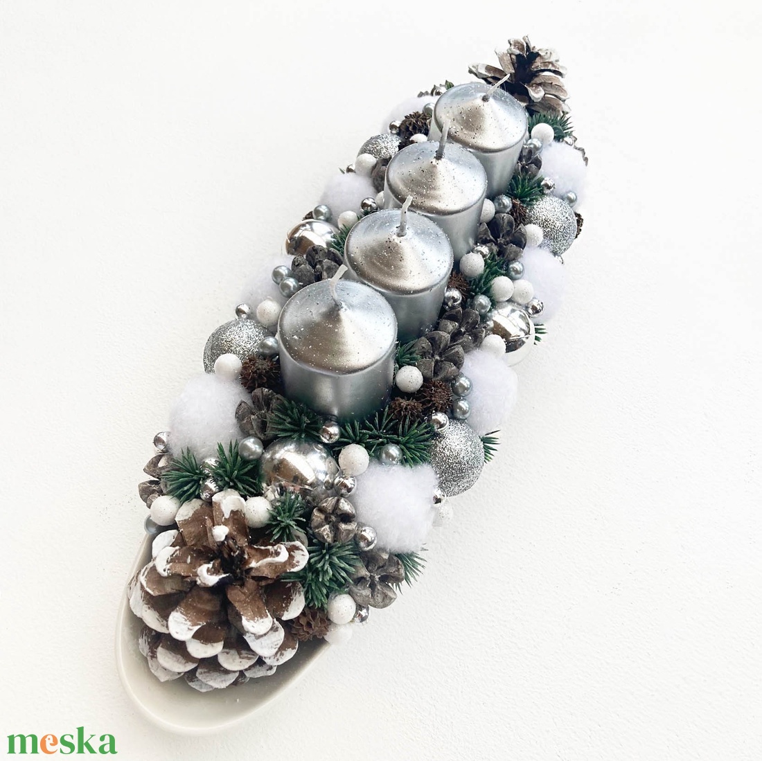 Adventi asztaldísz ezüst fehér - karácsony - adventi díszek - adventi koszorú - Meska.hu