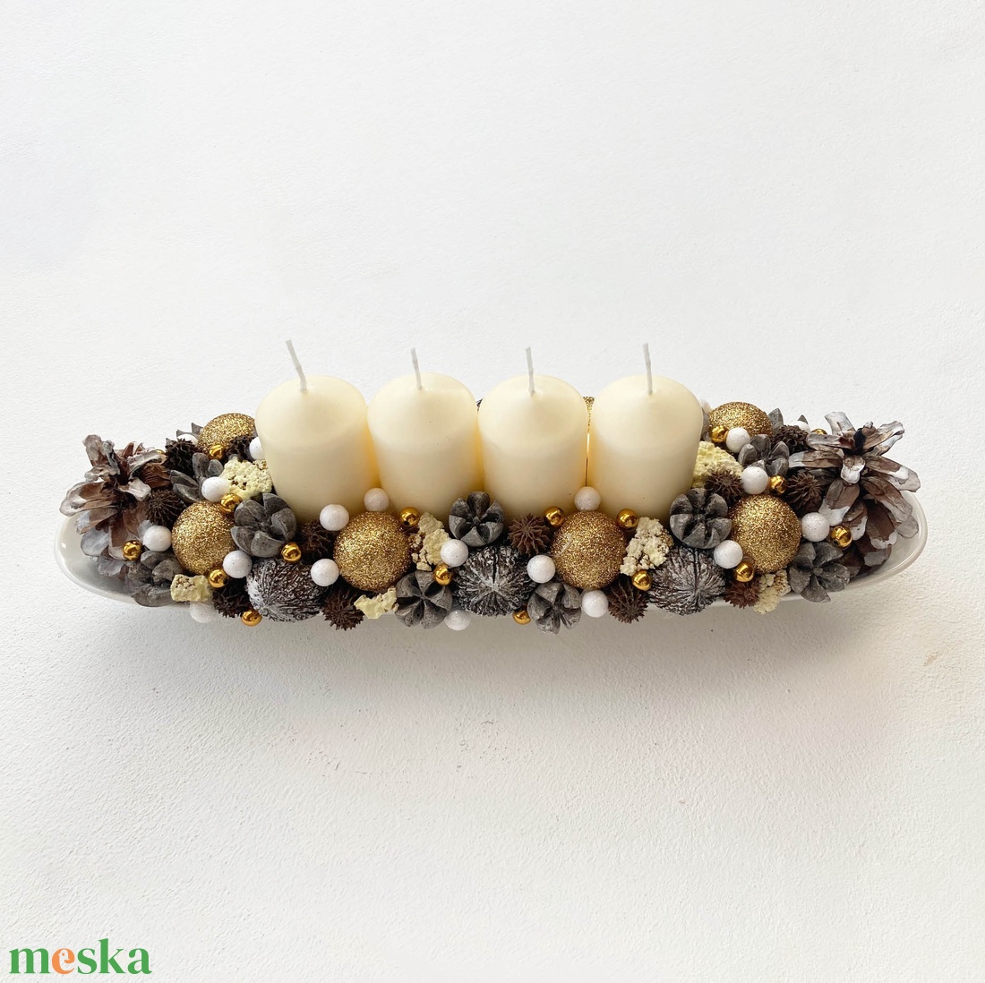 Adventi asztaldísz arany krém - karácsony - adventi díszek - adventi koszorú - Meska.hu