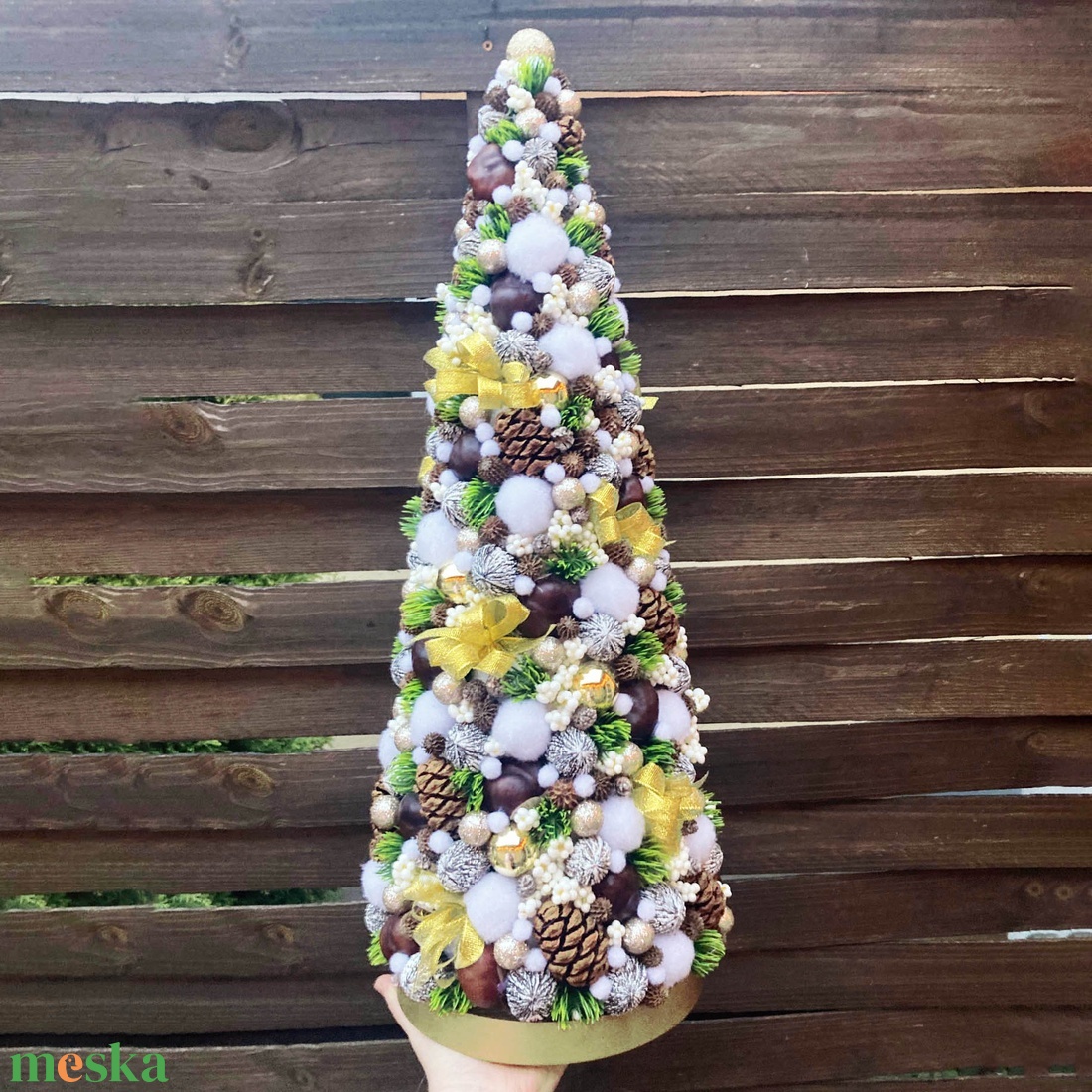 Midi karácsonyfa (grincsfa) arany - karácsony - karácsonyi lakásdekoráció - karácsonyfa, grincsfa - Meska.hu