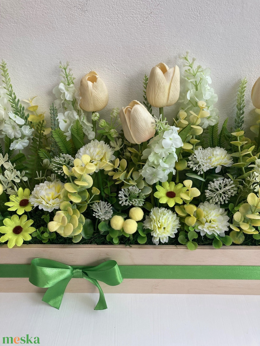 Nagy tavaszi virágláda asztaldísz - otthon & életmód - dekoráció - asztal és polc dekoráció - asztaldísz - Meska.hu