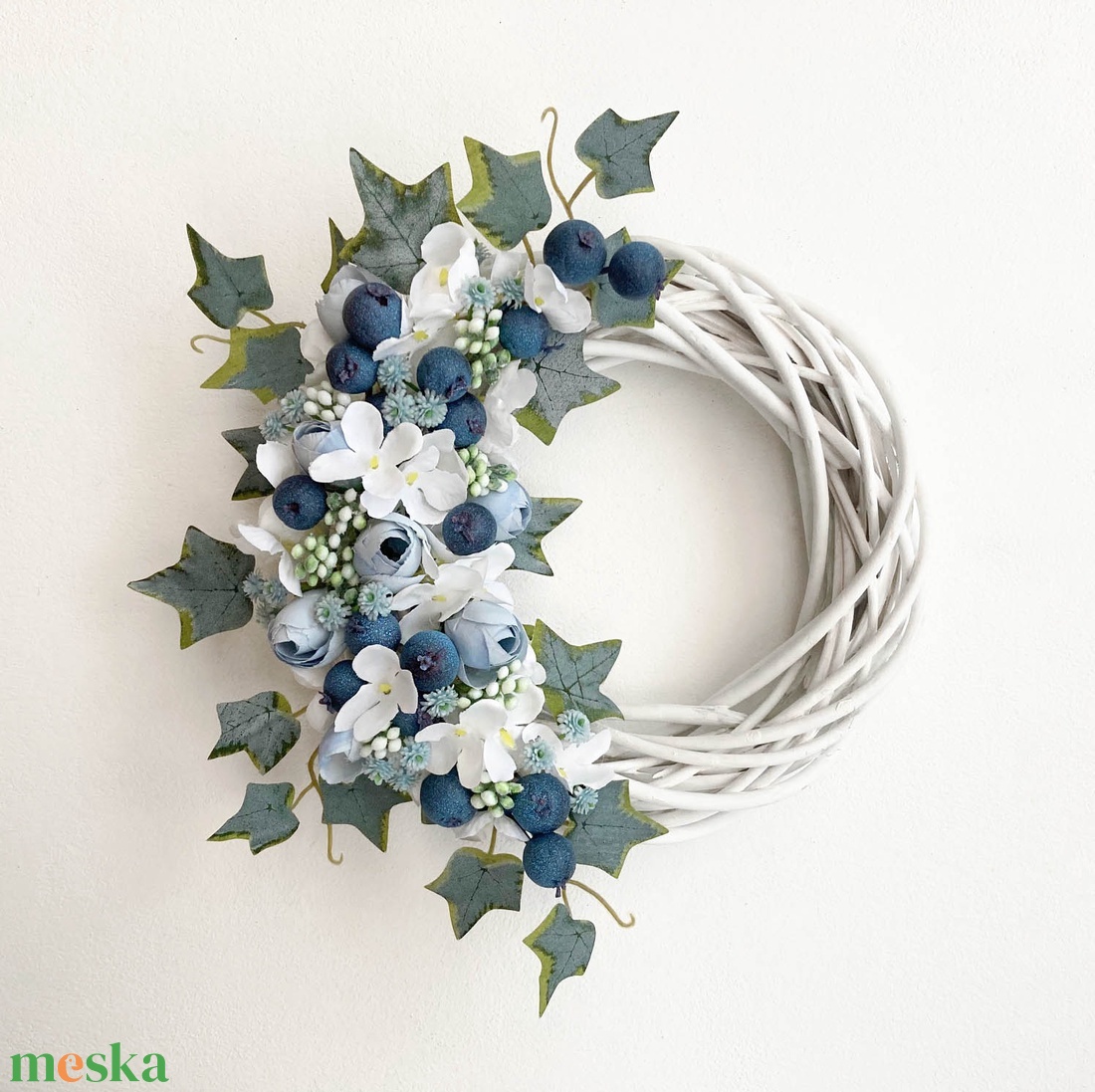 Kék bogyós ajtódísz - otthon & életmód - dekoráció - ajtó- és ablak dekoráció - ajtódísz & kopogtató - Meska.hu