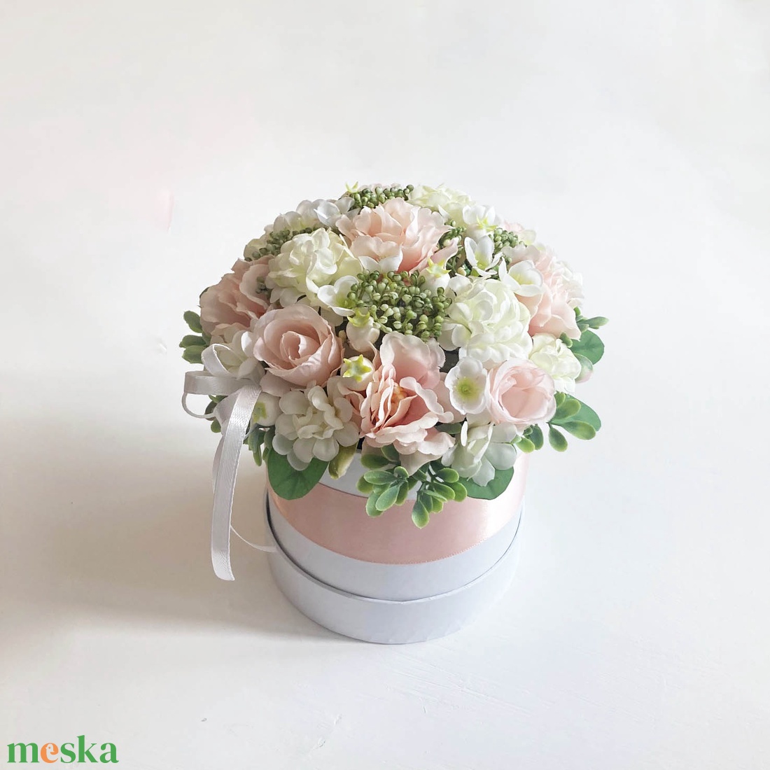 Púder rózsaszín virágbox - otthon & életmód - virágdekoráció - virágok - virágbox - Meska.hu