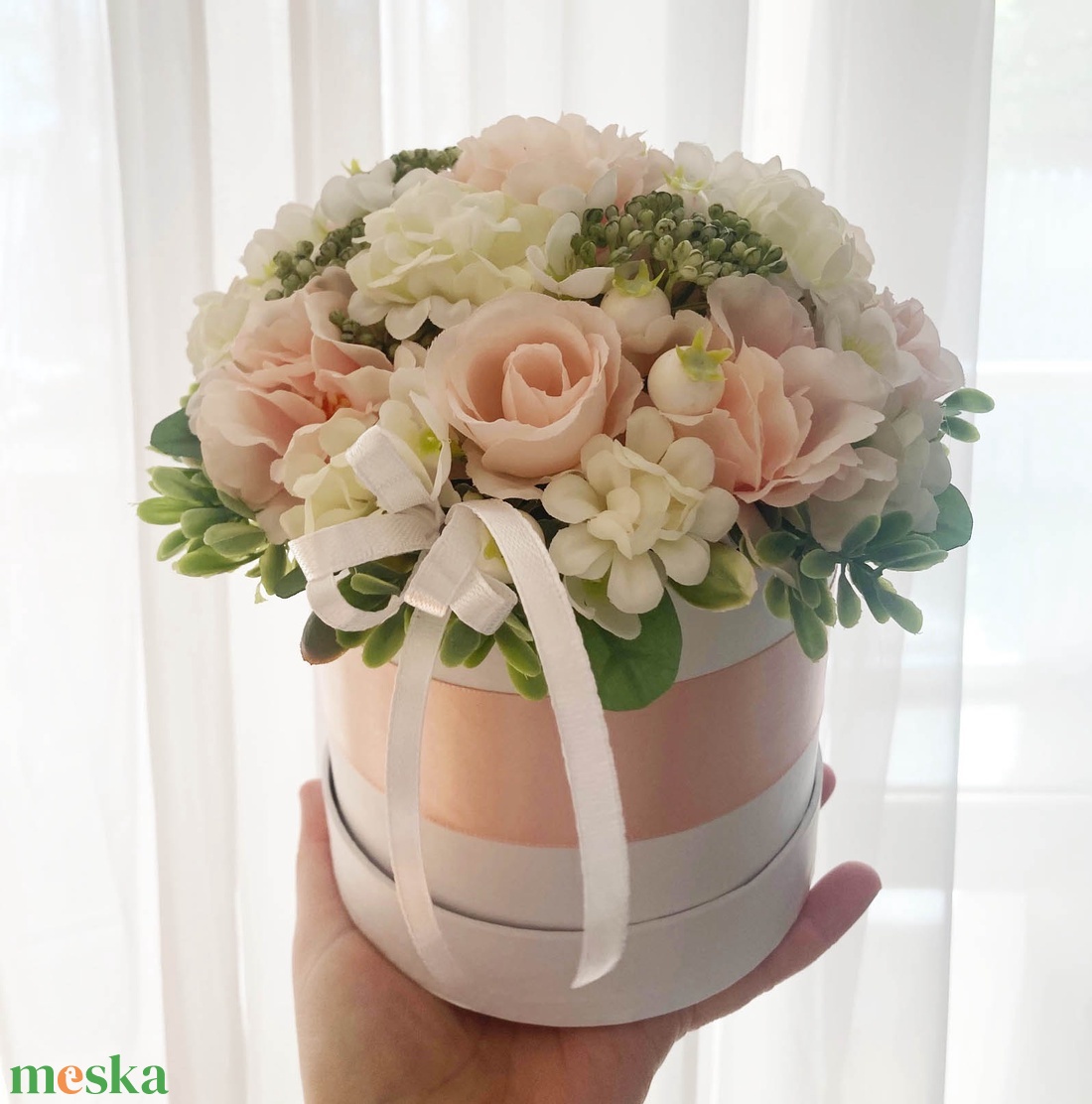 Púder rózsaszín virágbox - otthon & életmód - virágdekoráció - virágok - virágbox - Meska.hu