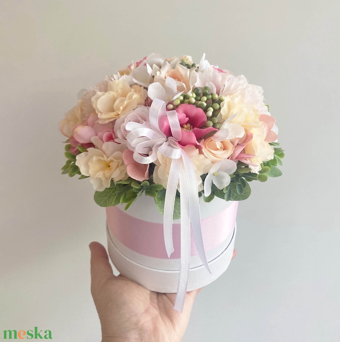 Anyák napi virágbox - otthon & életmód - virágdekoráció - virágok - virágbox - Meska.hu