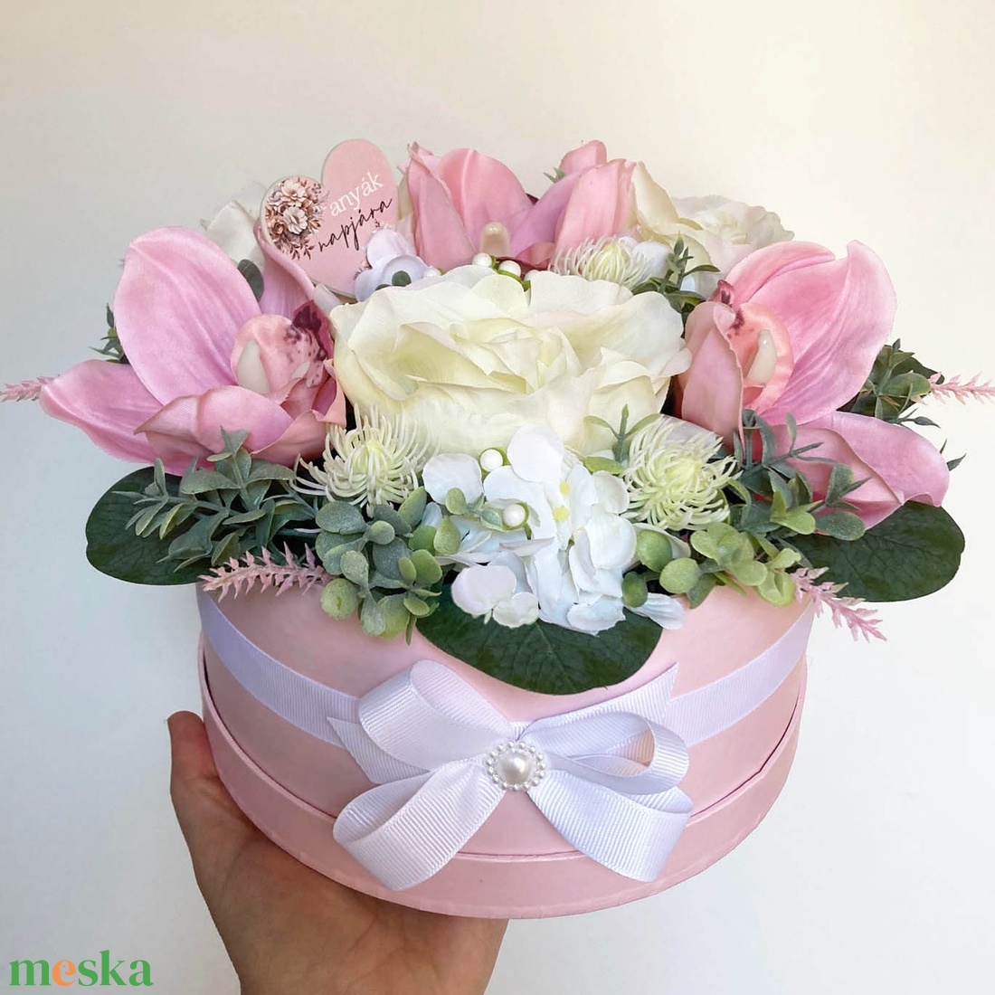 Anyák napi virágdoboz -orchideával és rózsával - otthon & életmód - virágdekoráció - virágok - virágbox - Meska.hu