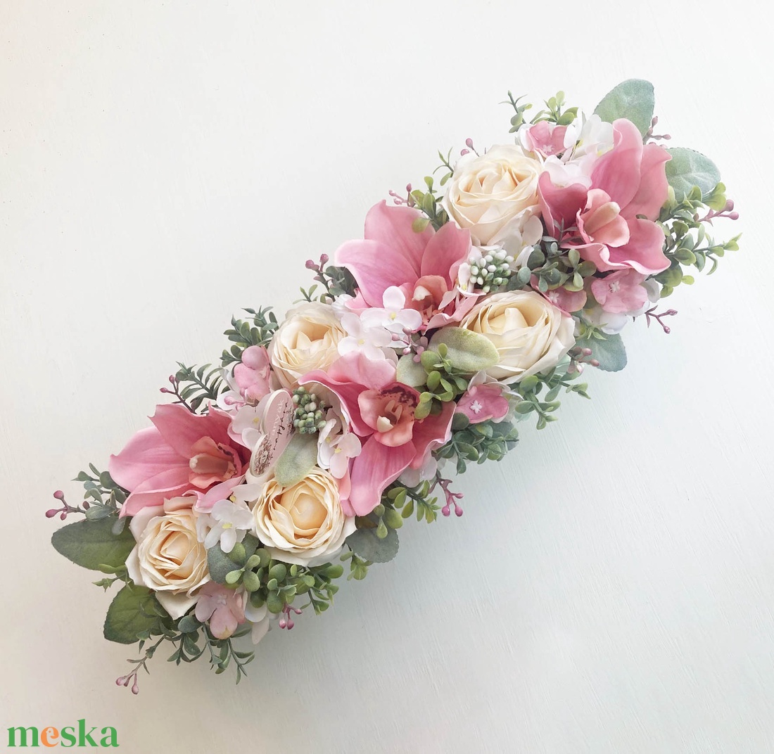 Anyák napi virágdoboz - orchideákkal és rózsákkal - otthon & életmód - virágdekoráció - virágok - virágbox - Meska.hu