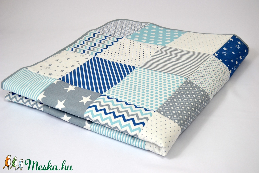 Világoskék patchwork ágytakaró - otthon & életmód - lakástextil - ágytakaró - Meska.hu